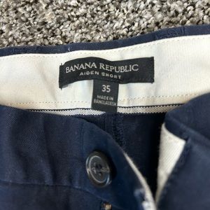 Men’s banana republic aiden chino navy blue short 35